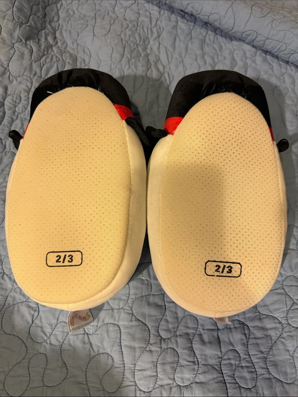 Squishmellow Slippers Size 2/3 snowman